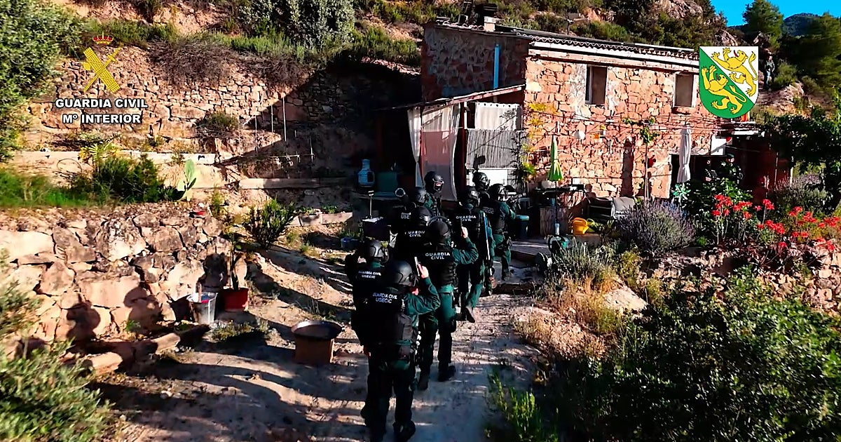 Detenido en Tarragona por matar a su pareja en Suiza y enterrar el cadáver en el jardín de su casa