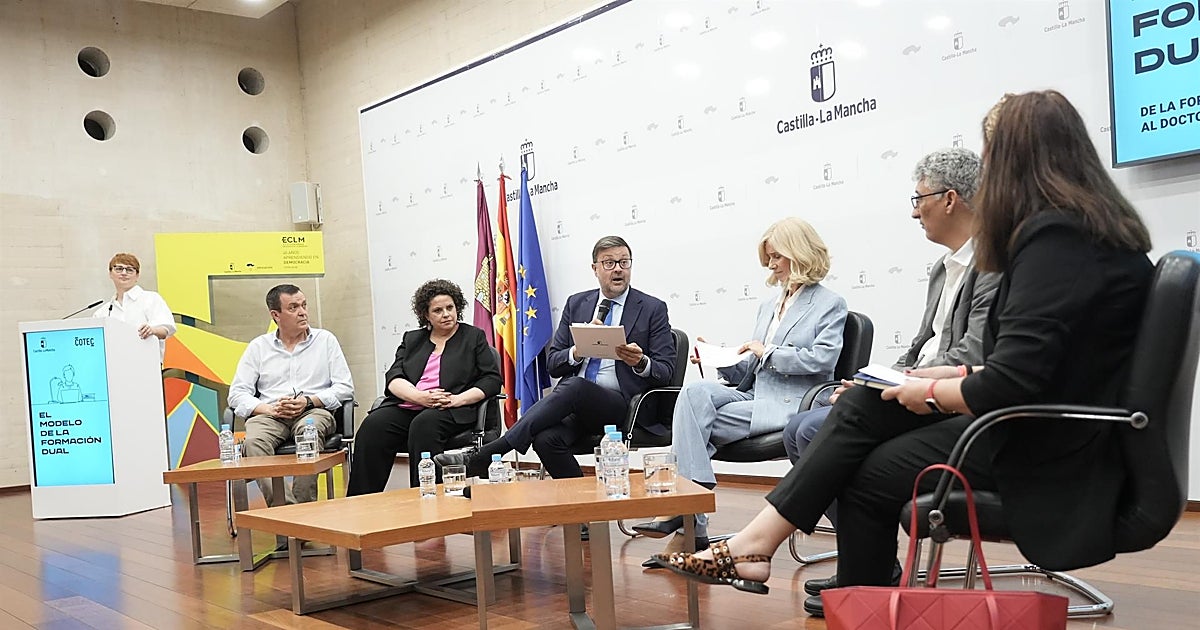 El alumnado de FP Dual aumentó un 137% en Castilla-La Mancha durante el último curso