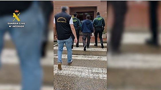 Detenido por instalar una microcámara en los aseos femeninos de la empresa en la que trabajaba  en Portillo (Valladolid)