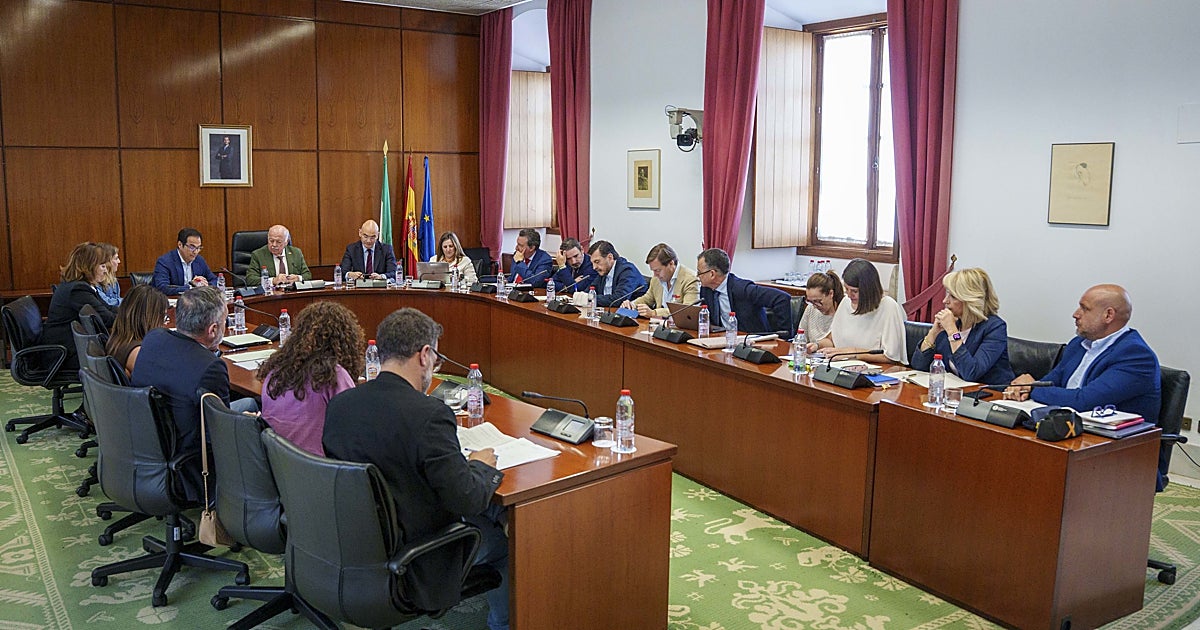 La primera cita parlamentaria tras el 17-M augura una legislatura de bronca