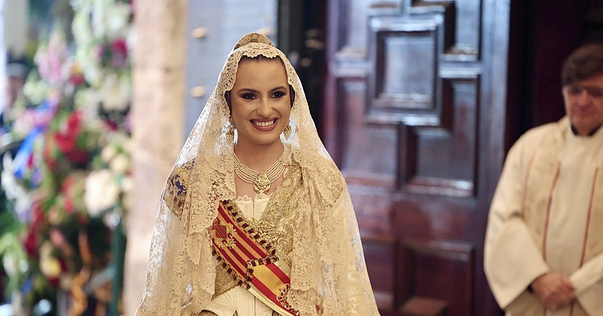 El Gobierno de Llorca nombra asesora a una fallera mayor de Valencia