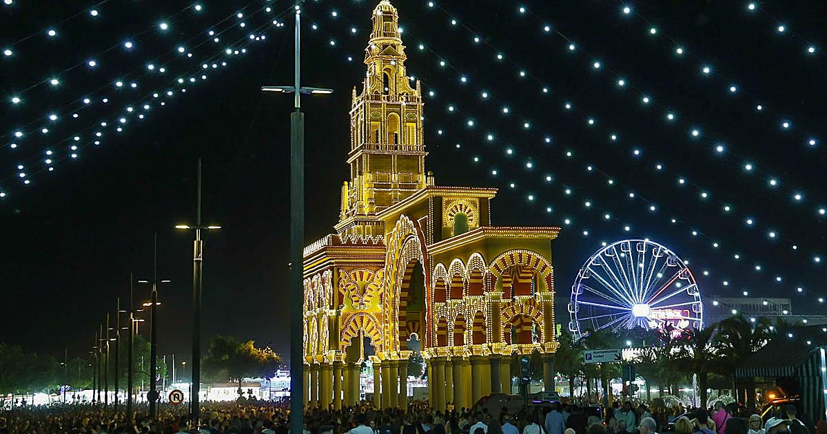 Córdoba ilumina la Feria como colofón a un mayo espectacular