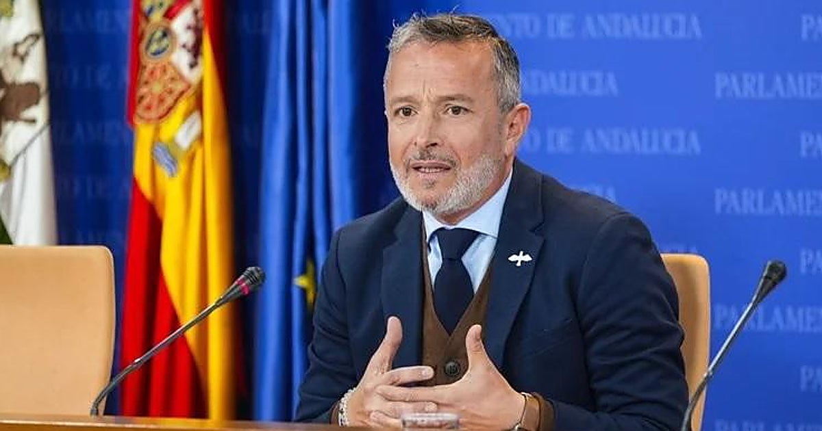 El PSOE sostiene que con María Jesús Montero «hay líder para rato»