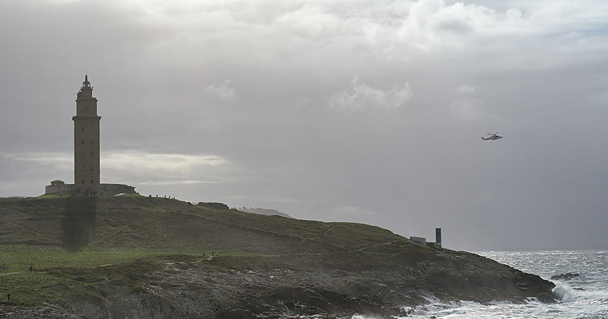 Encuentran el cadáver de un hombre cerca de la Torre de Hércules