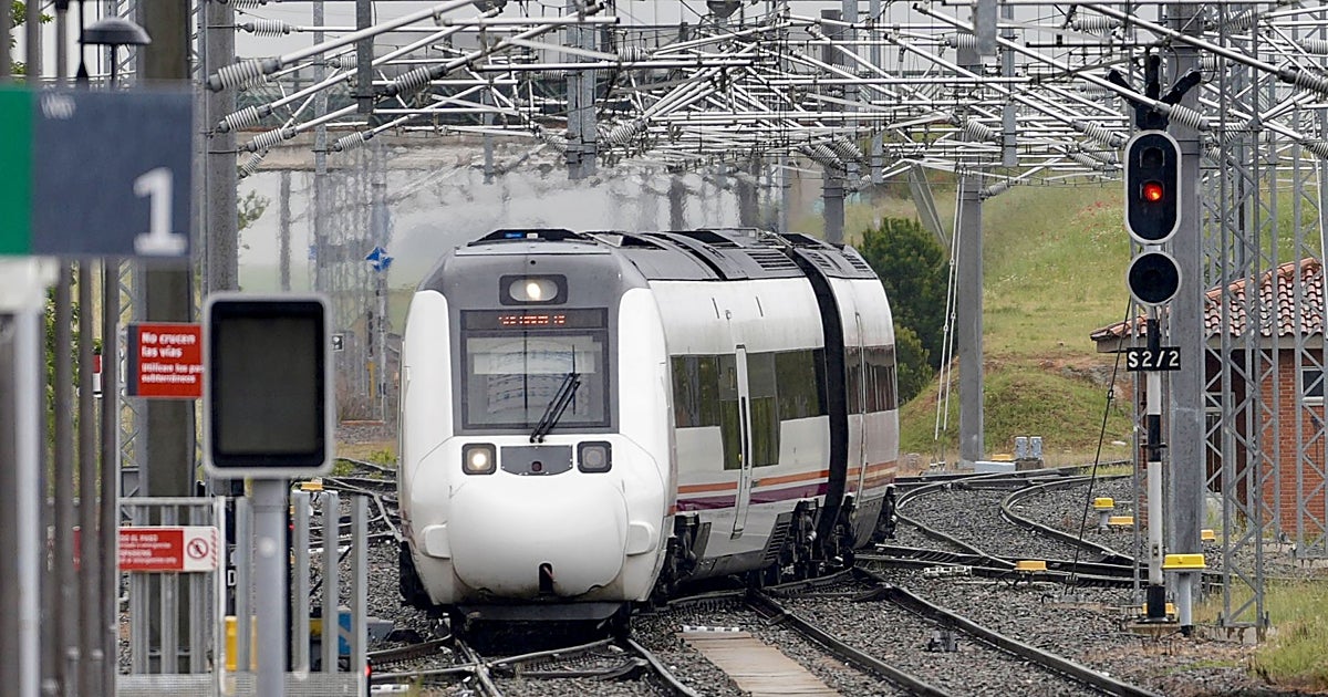 El AVE pisa el freno en Castilla y León: Adif activa diez limitaciones temporales de velocidad