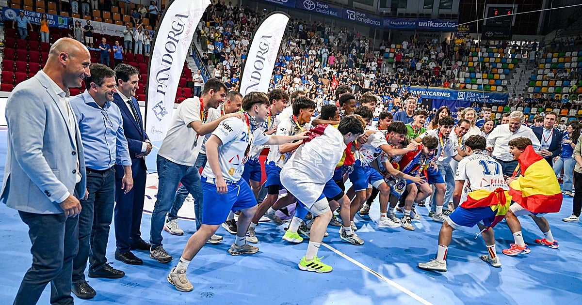 El Colegio Marianistas de Ciudad Real se proclama subcampeón de España juvenil de balonmano