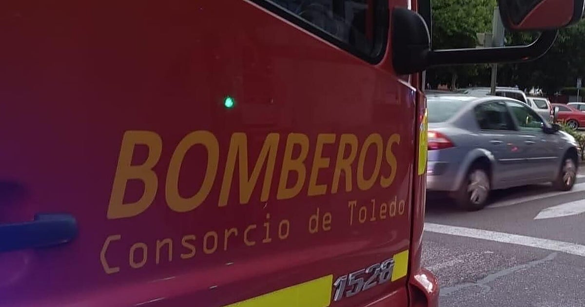 Un incendio afecta a dos naves de maquinaria agrícola en Villanueva de Alcardete (Toledo)