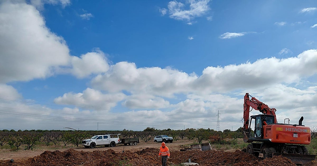 Empieza ahora la obra de  repotenciación  eléctrica de Carmona a Villanueva del Rey, primer tramo de la futura conexión del Norte de Córdoba