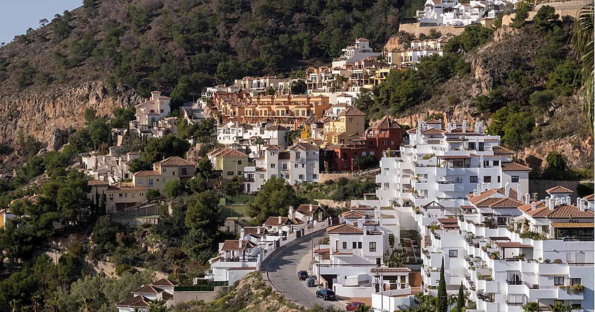 El Supremo da la razón tras dos décadas de pleitos a los vecinos de una urbanización ruinosa en Almuñécar