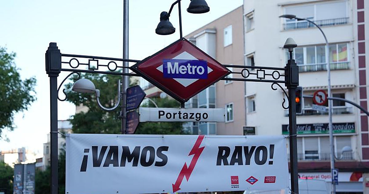 Madrid decora las estaciones de Metro de Vallecas para apoyar al Rayo en la final de la Conference League