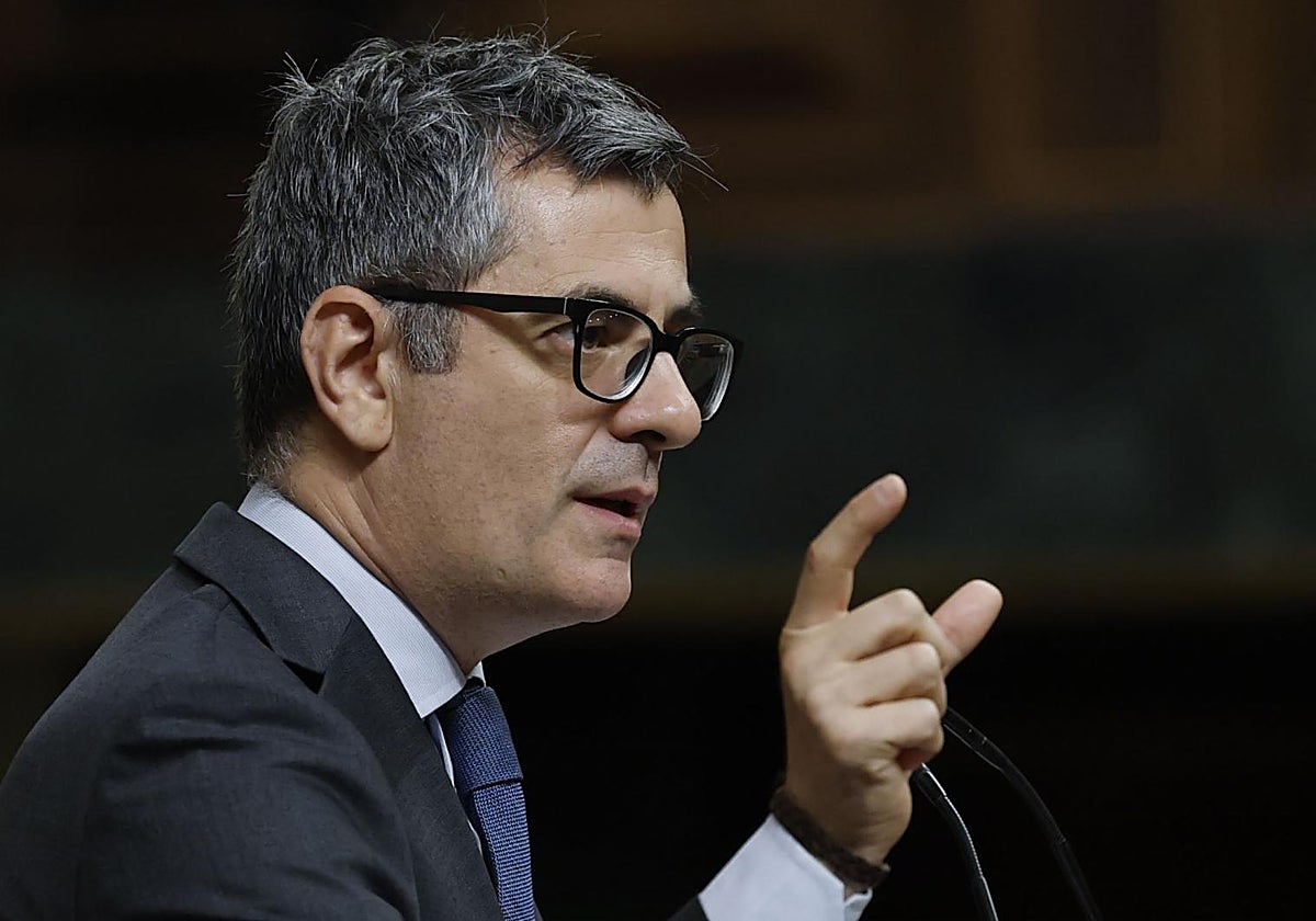 Justicia reconocía en sus correos que la juez de enlace cesada intervenía en Plus Ultra