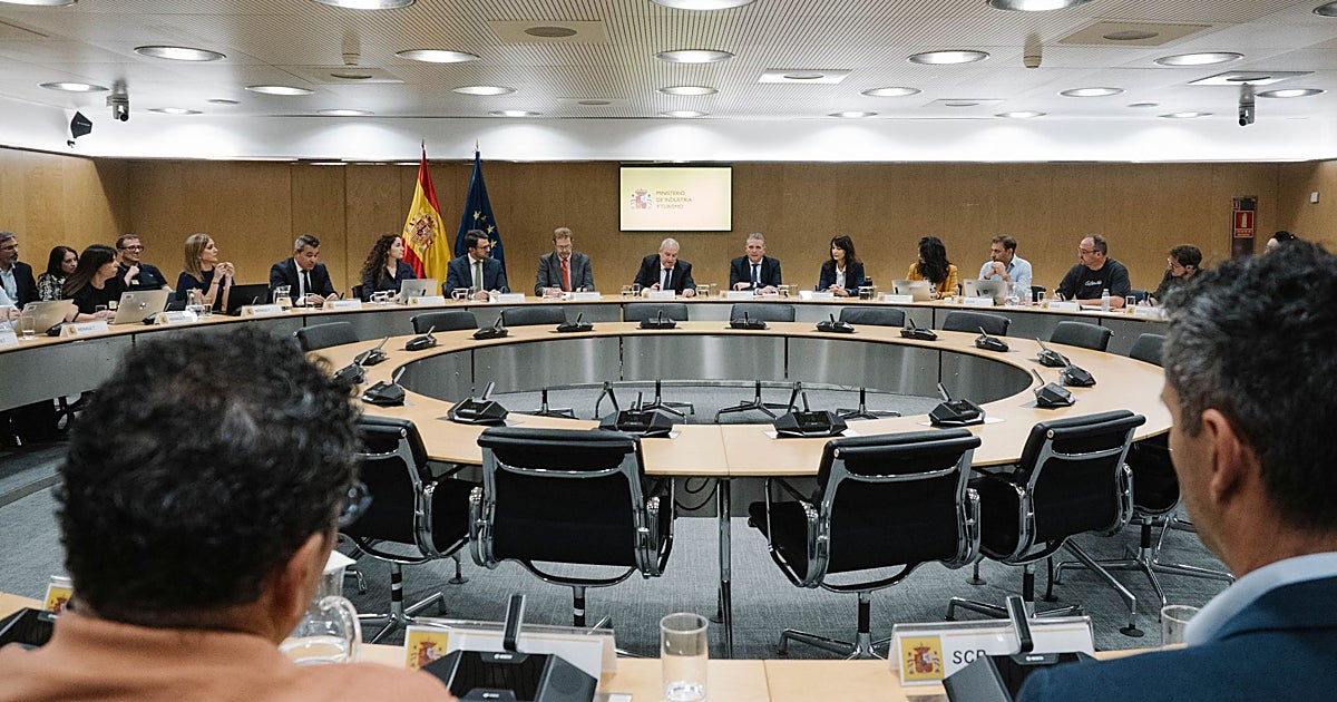 Los trabajadores de Renault deberán ratificar un preacuerdo que no tiene el respaldo de todos los sindicatos