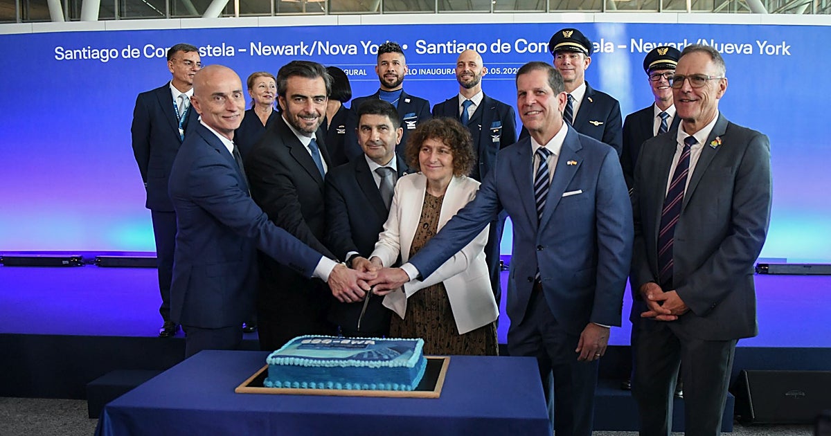 Galicia celebra su nueva conexión aérea con Nueva York: «a 8 horas de la capital del mundo»