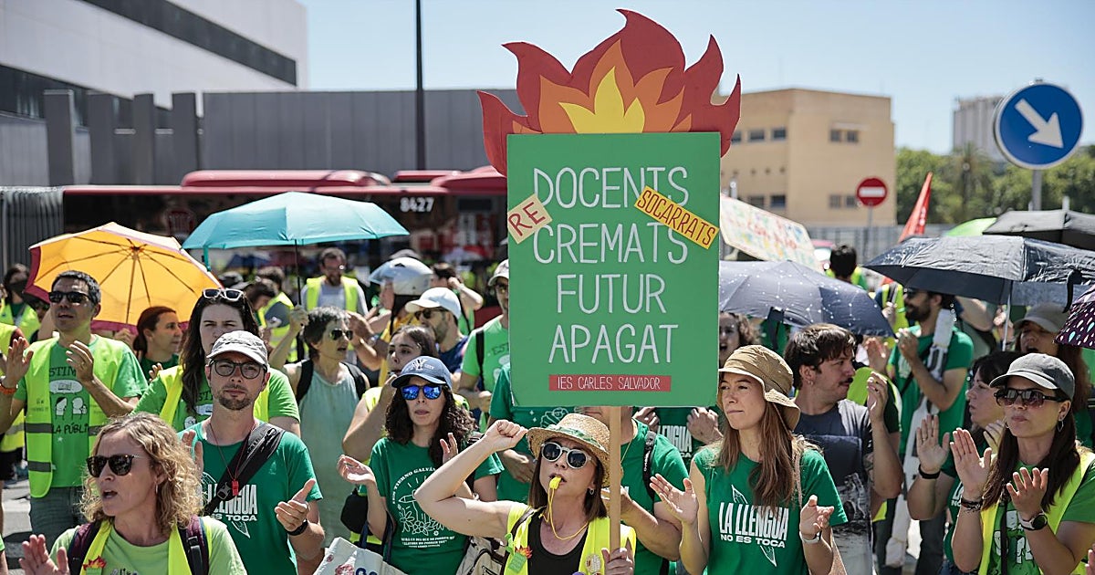 La reducción de ratios y la recuperación de plantillas tensan la negociación educativa valenciana
