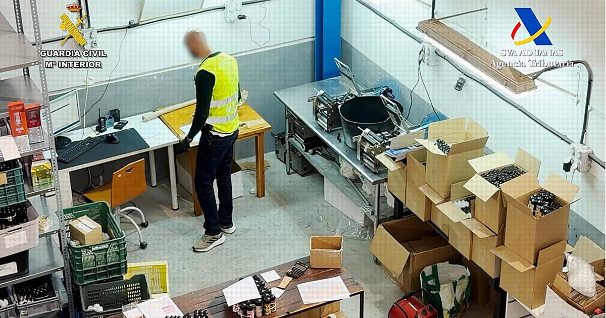 Desmantelan en Granada una nave que distribuía a toda España productos de vapeo sin licencia