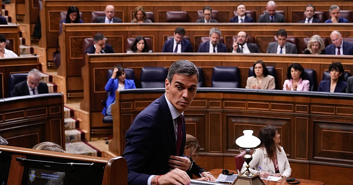 El CIS de Tezanos sube a más de once puntos la ventaja del PSOE sobre el PP pese al batacazo en las elecciones andaluzas