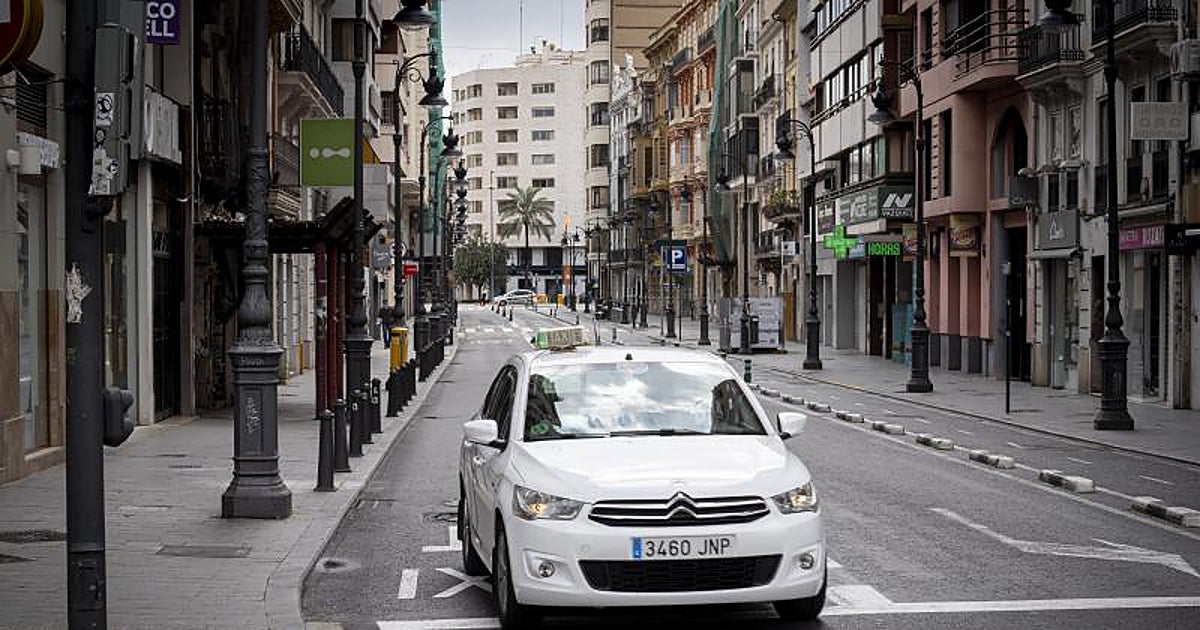El Gobierno valenciano permite a las VTC servicios urbanos y endurece las multas