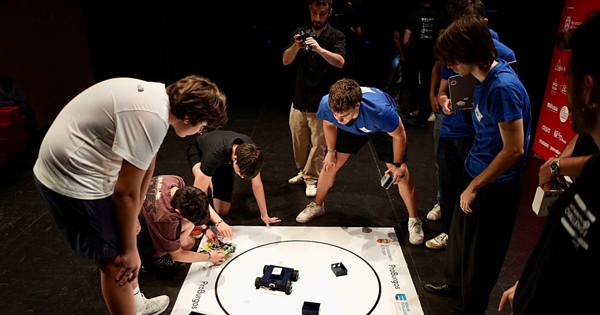 Palencia recoge dos premios de la final nacional del torneo ASTI Robotics Challenge