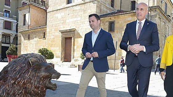 Lucha leonesa