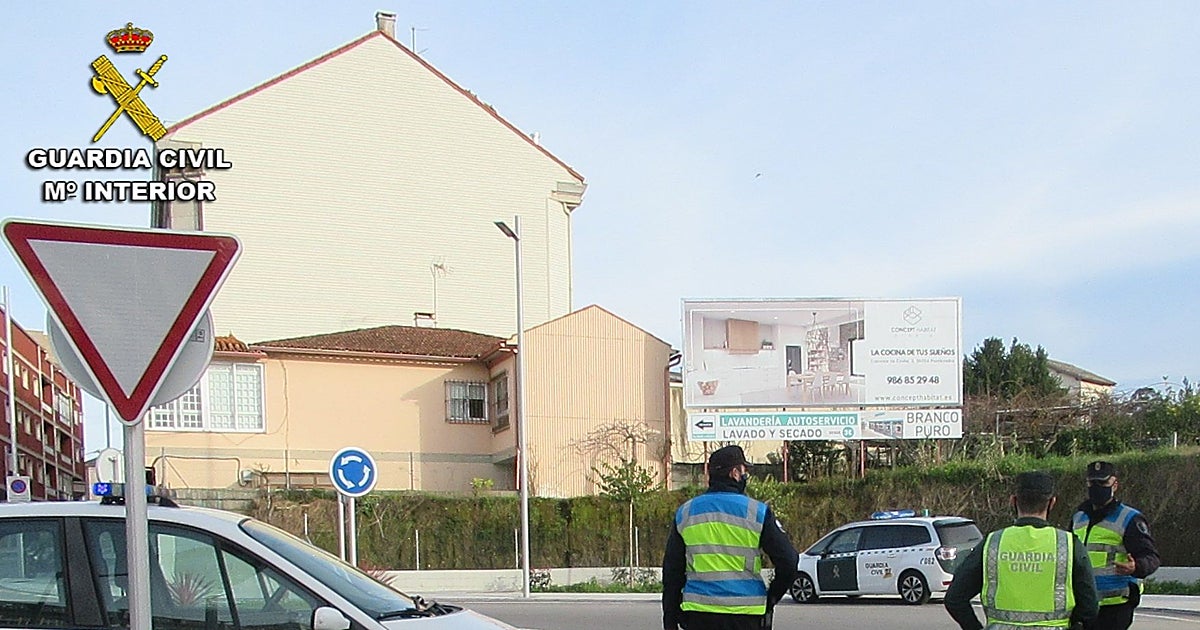 Dos acusados de robar en una decena de viviendas en Pontevedra se enfrentan a cuatro años de prisión