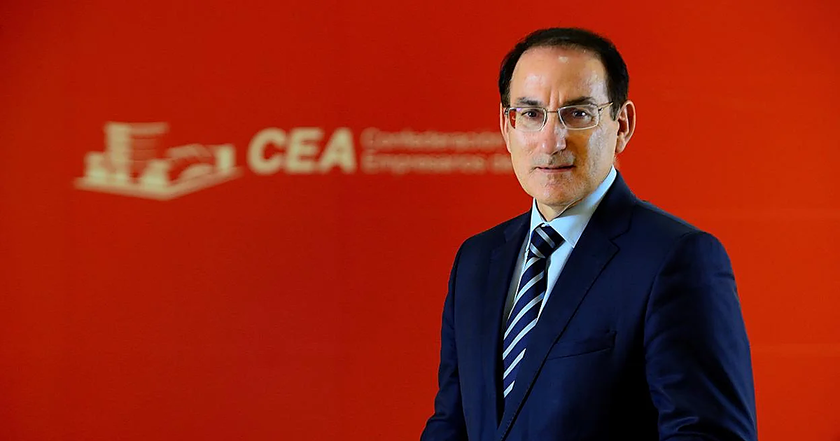 Los empresarios esperan que «a finales de junio» tengan ya «ese Gobierno estable que Andalucía necesita»