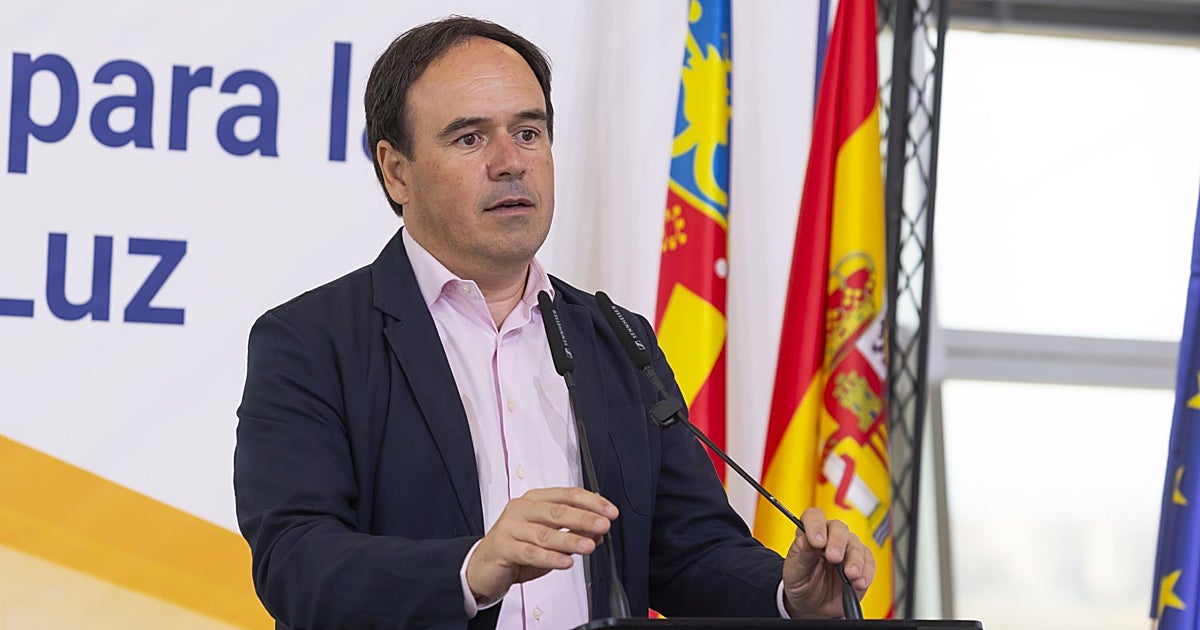 Llorca plantea una rebaja del IRPF en 2026 para las rentas de hasta 100.000 euros