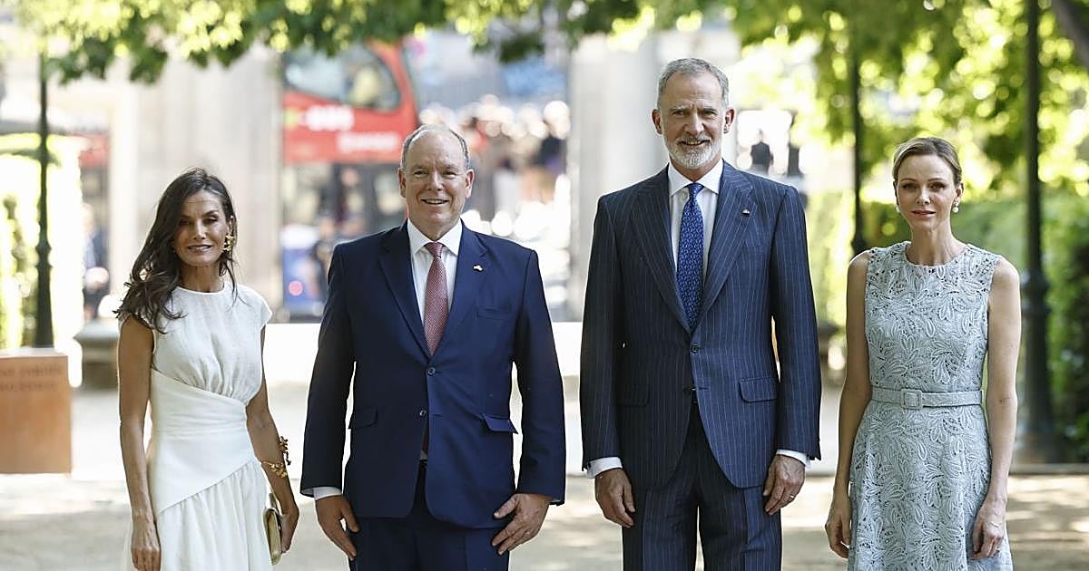 Felipe VI y Doña Letizia se reencuentran con Alberto y Charlène de Mónaco en Madrid