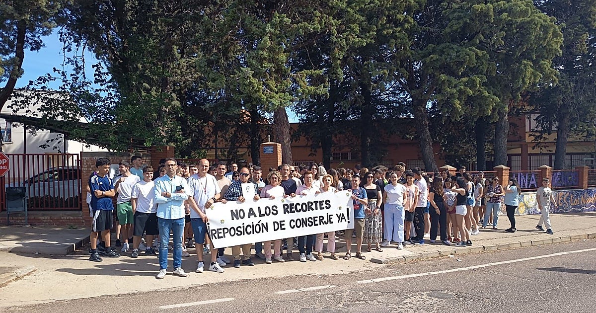 CCOO pide a Educación que se cubra la vacante de ordenanza del IES Los Navalmorales