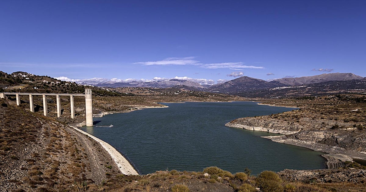 Vuelven a investigar el desvío de 250.000 euros de la empresa de aguas de La Axarquía