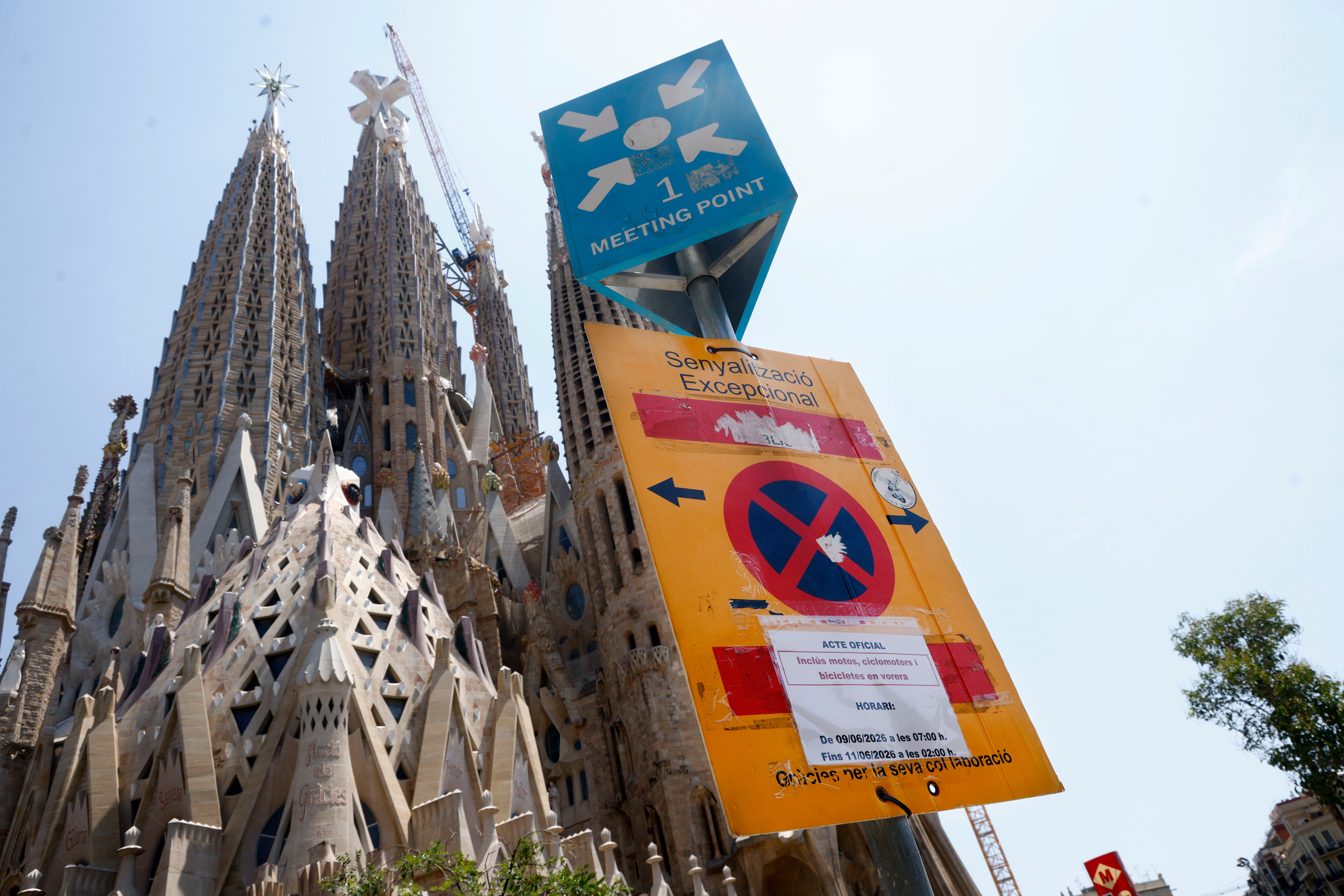 Envían una carta al Papa para que no excluya el español en la bendición de la torre de Jesús de la Sagrada Familia