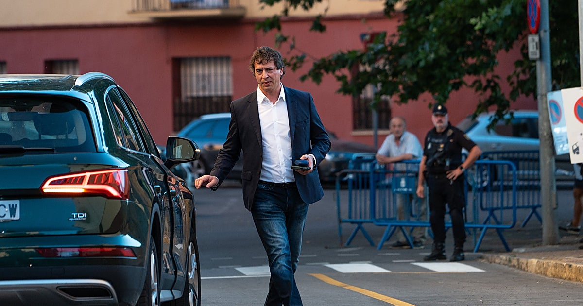 El exdirector general de la Guardia Civil dio orden a la UCO de concluir «que no había nada» en un informe sobre el hermano de Pedro Sánchez