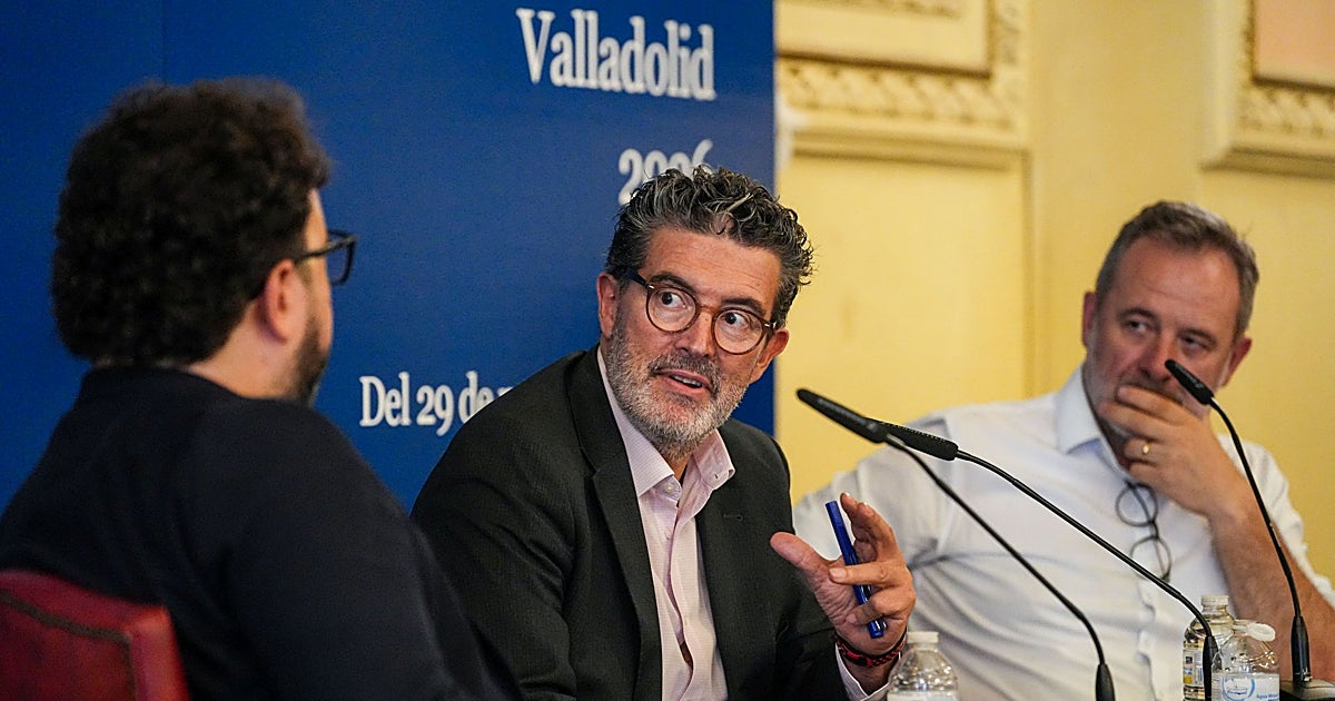 Julián Quirós alerta de que «la política se ha puesto en manos de los propagandistas»