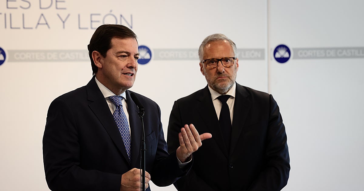 PP y Vox firman su pacto en Castilla y León con un plan contra la política migratoria de Sánchez