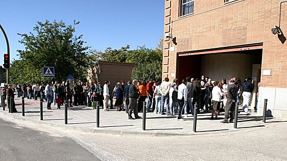 CSIF denuncia el caos informático en la Policía: «La regularización de extranjeros puede colapsar»