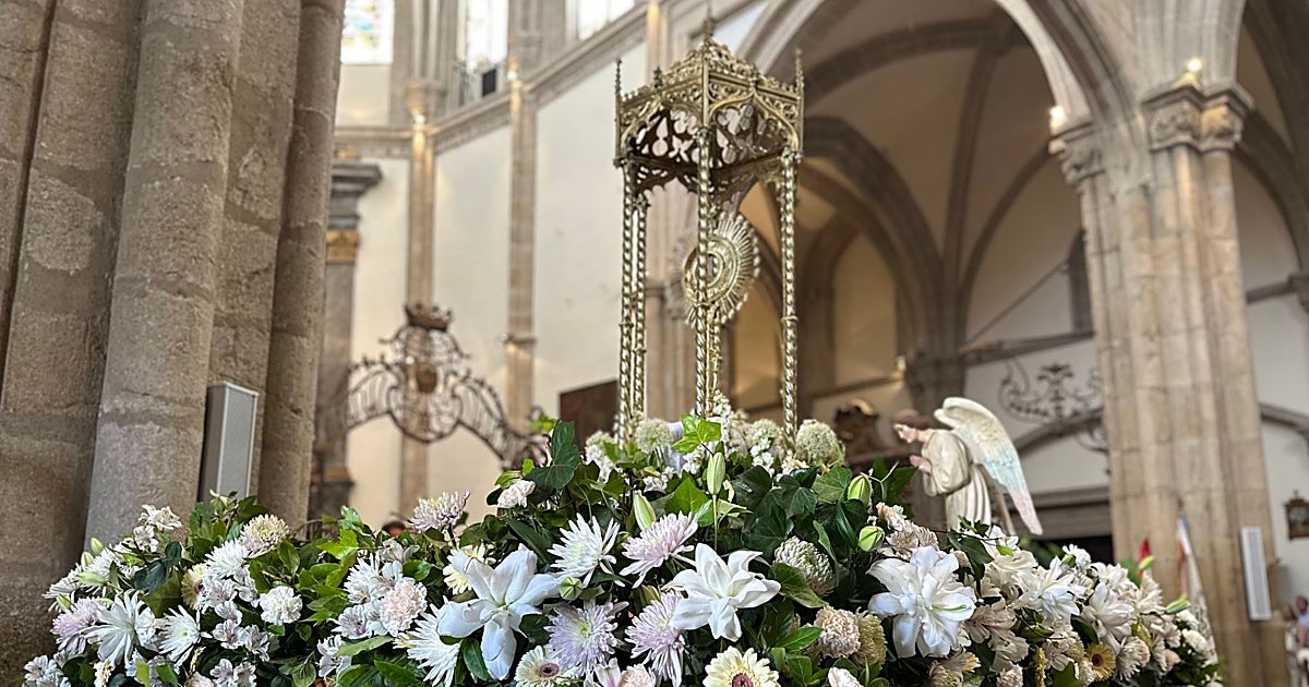 Gregorio subraya el «renacer» del Corpus Christi  en Talaver