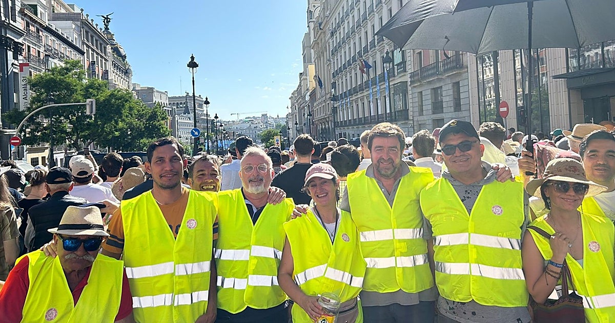 Bocatas por el Papa, los voluntarios que alimentan a los sin