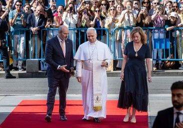 Armengol pide ante el Papa reparar los abusos de la Iglesia y obvia la fe católica en su discurso