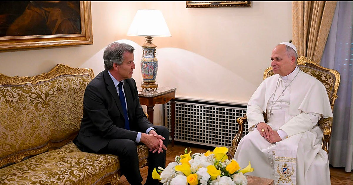 Feijóo se reúne con el Papa y le garantiza que «reivindicará