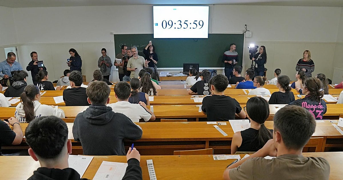 La Universidad de Vigo se abre a cambios en la PAU pese a qu
