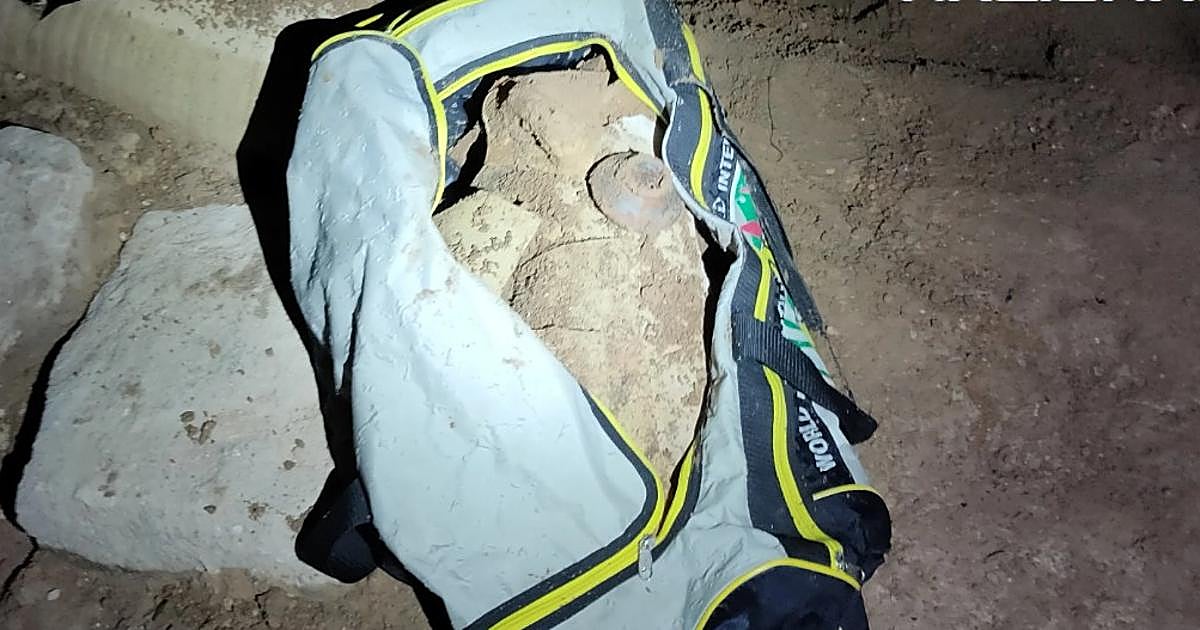 Dos detenidos 'in fraganti' al intentar robar un ánfora de 2