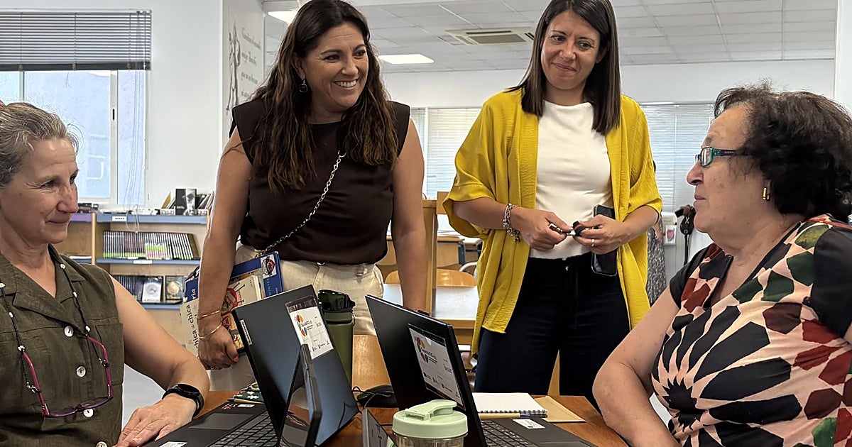 El programa 'CapacitaTIC+55' forma más de 10.000 personas ma