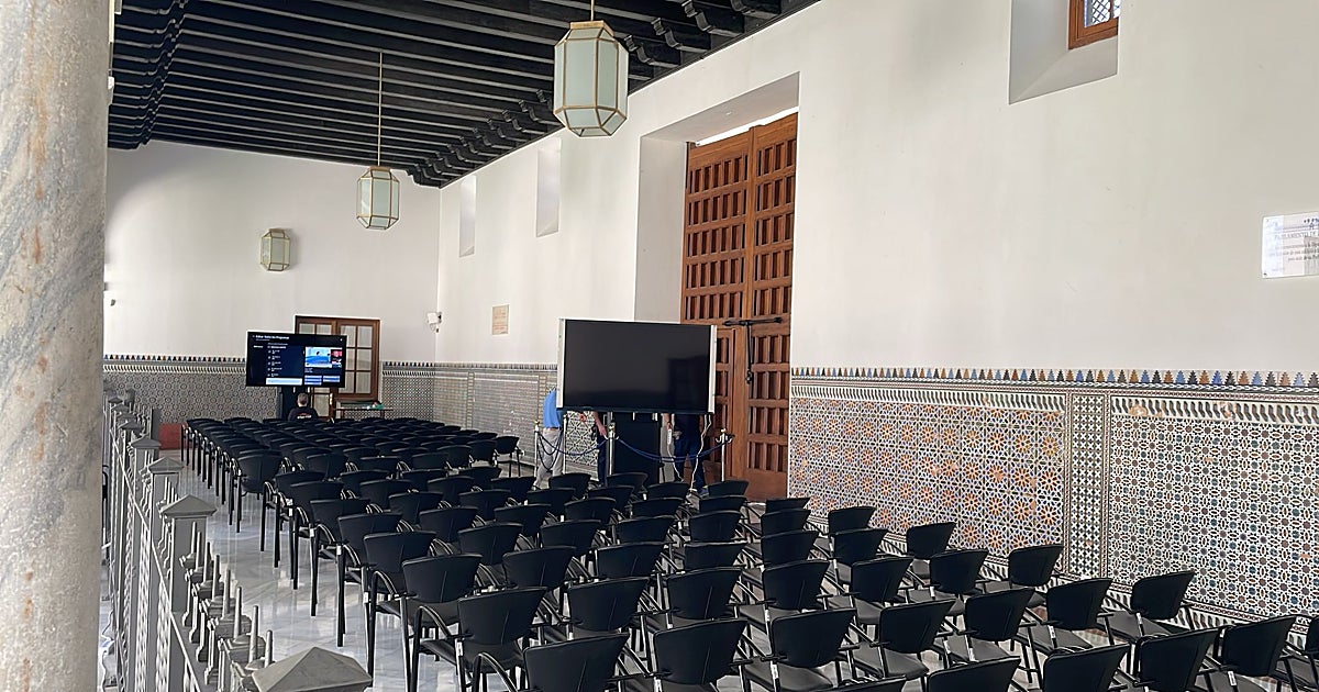 El Parlamento andaluz se prepara para la sesión constituyent