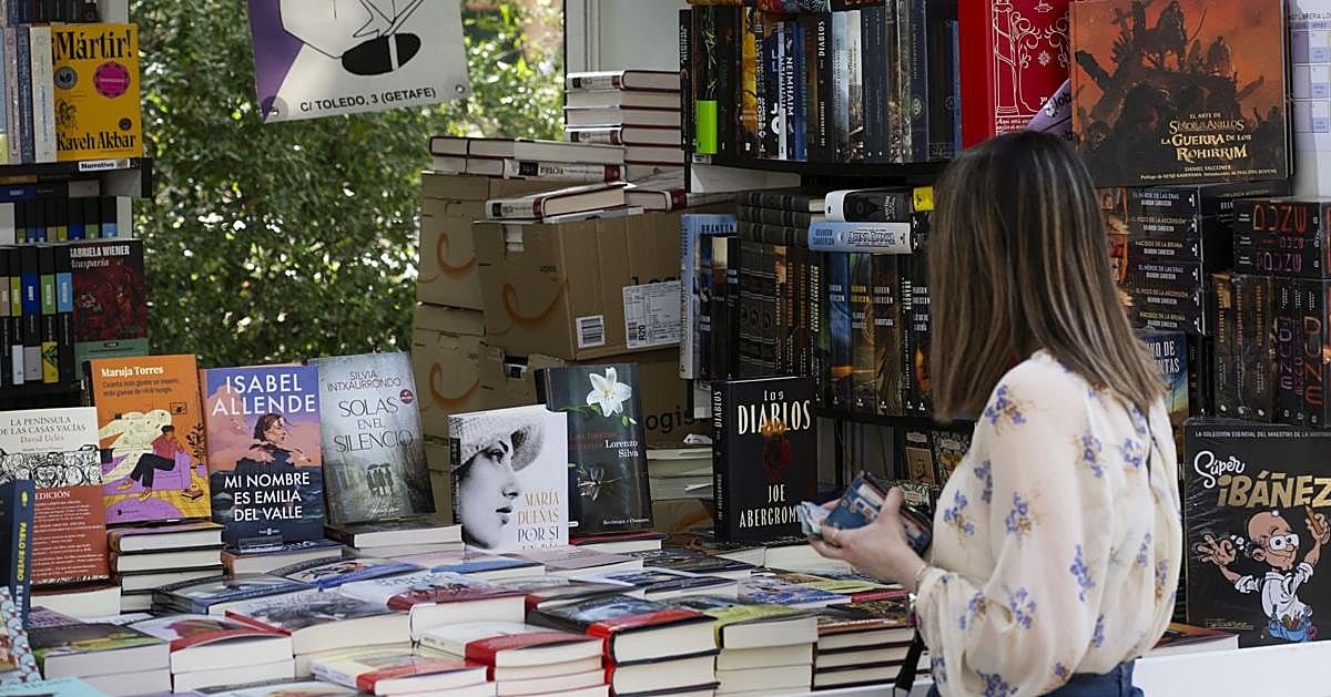 Feria del Libro de Madrid: qué autores firman esta semana, h