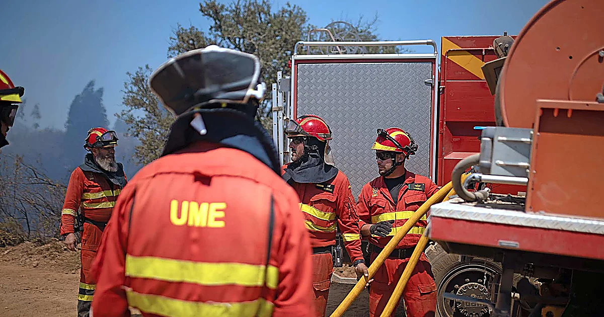 La UME culmina su actuación en el grave incendio de Huelva