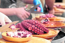 Qué hacer en Galicia este verano 2026: las 8 mejores fiestas gastronómicas