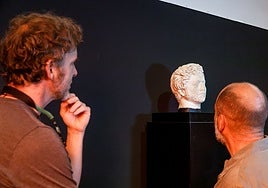 Segovia saca a la luz una cabeza-retrato romana del siglo III