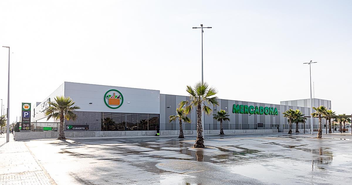 Mercadona abre estos supermercados los domingos en verano y cambia el horario