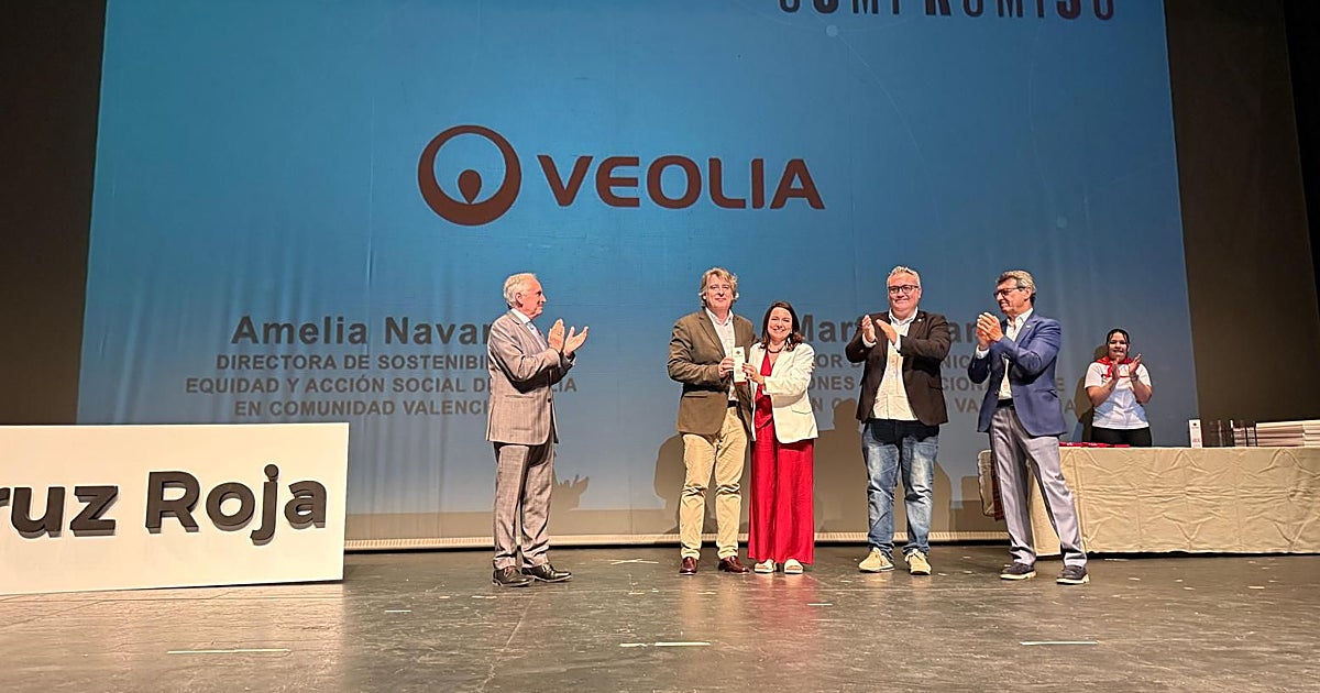 Cruz Roja reconoce la labor social de Veolia en la provincia de Alicante