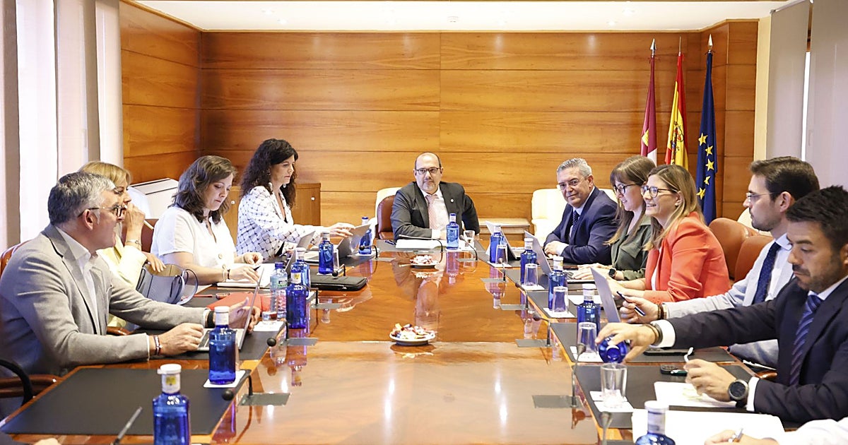 Listas de espera o seguros agrarios, a debate este jueves en el pleno de las Cortes