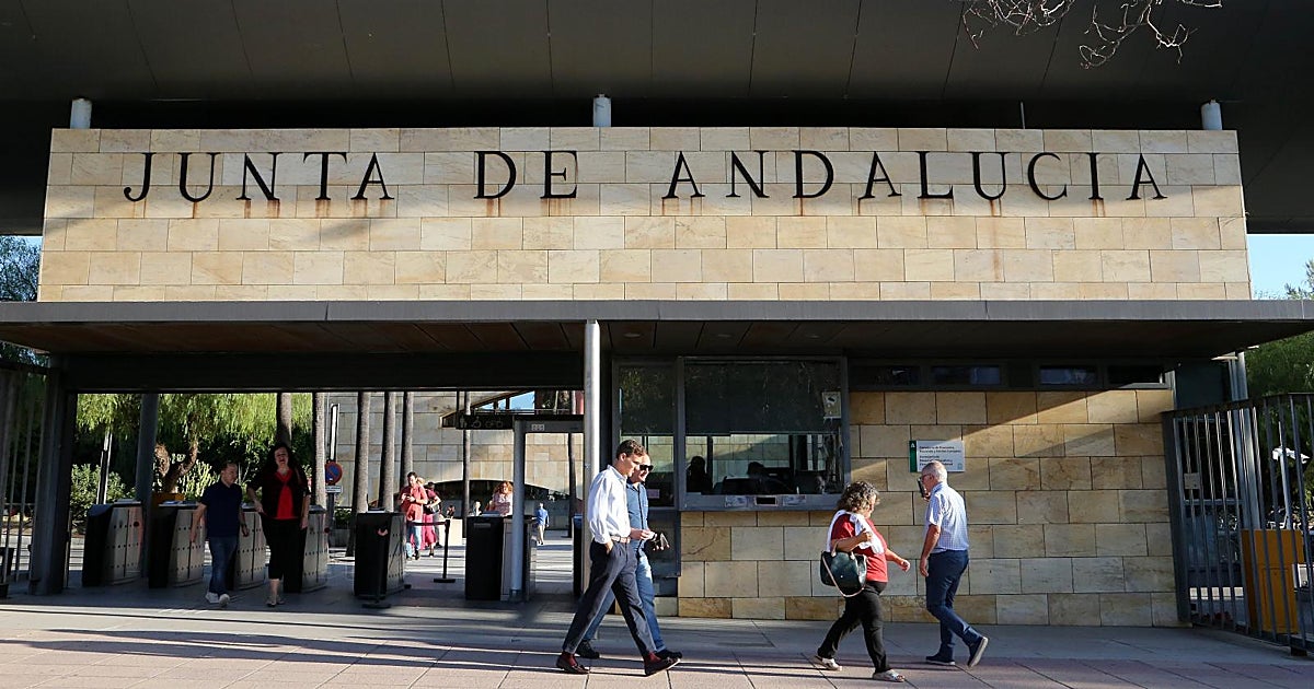 El 92% de los funcionarios jefes en la Junta de Andalucía llegó al puesto por designación política